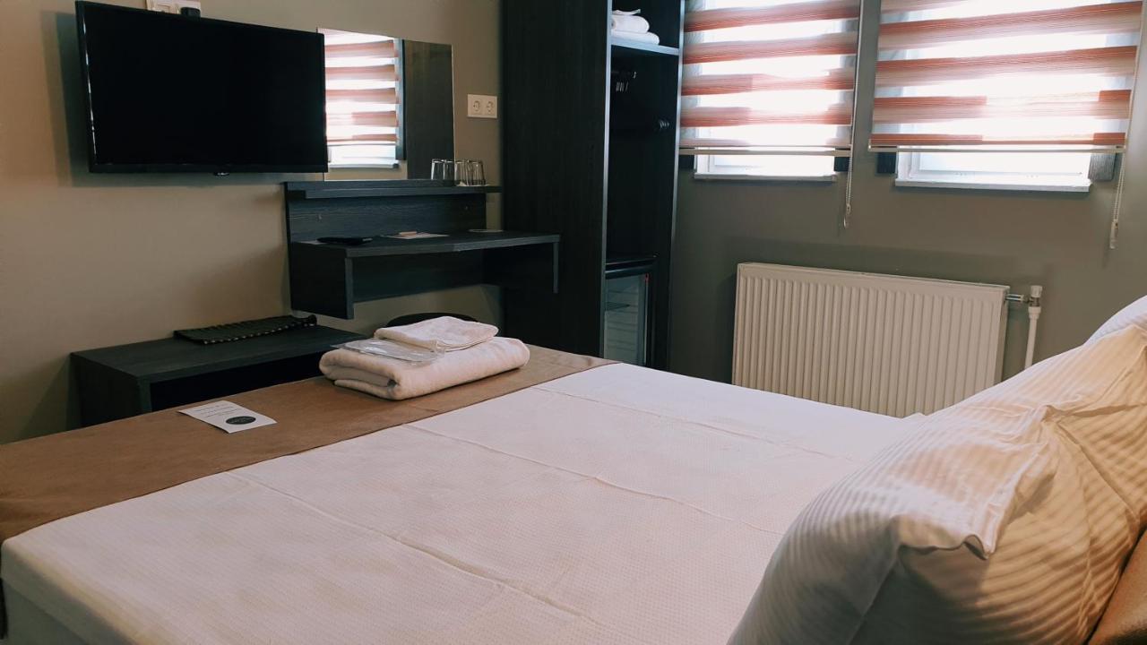 Royal Park Hotel Corlu Bed And Breakfast Tekirdag Exterior photo